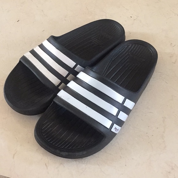 adidas shoes flip flops